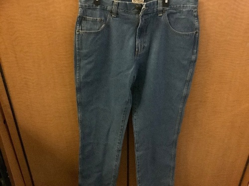 Red Head Men's Jeans, 38x34, Appears New - Lot 867