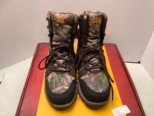 SHE Timbertrek Women's Boots, 8, Appears New - Lot 873