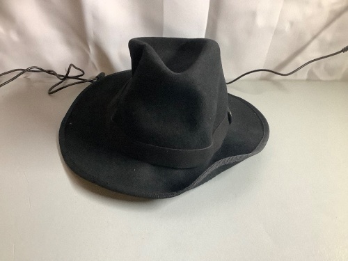 Sunday Afternoons, Jasper Hat, Medium, Ecommerce Return - Lot 899