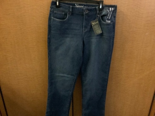 Natural Reflections Women's Jeans, 8, Appears New - Lot 903