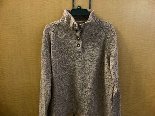 Natural Reflections Whittier Peak Sweater, Large, Appears New - Lot 904