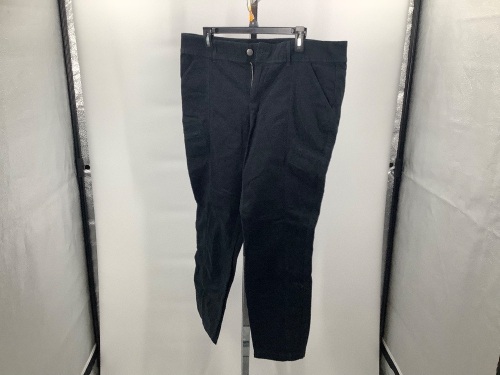 Natural Reflections Women's 16, Pants, Appears New - Lot 955