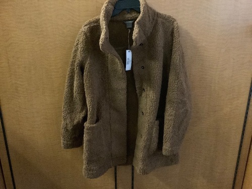 Natural Reflections Shepra Jacket, Small, Appears New - Lot 958