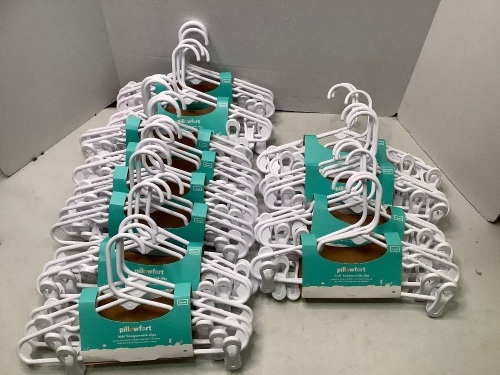 Lot of (12) 3 Pack Kids Hangers with Clips, Appears New - Lot 508