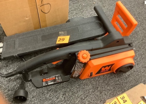 16-Inch Electric Chainsaw - Lot 29
