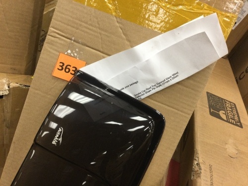 Shark Fin Style Car Sunroof Wind Visor - 101x20cm - Lot 363