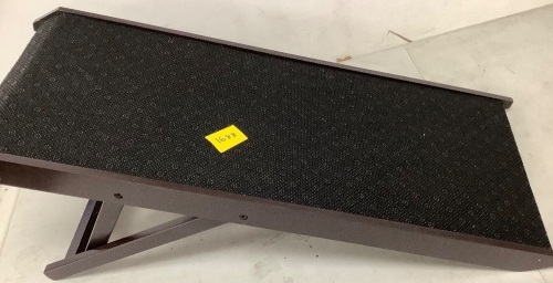 Carpeted Pet Ramp - Lot 1688a