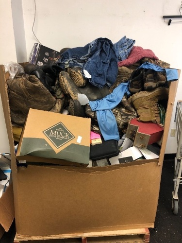 Salvage Pallet, Presorted Items Will Be Broken, Damaged or Have Missing Items, E-Commerce Return, SOLD AS IS - Lot 7A
