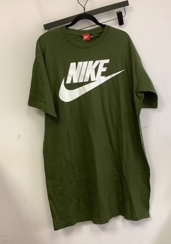 Nike Mens Tee, 4XL, Appears New - Lot 49