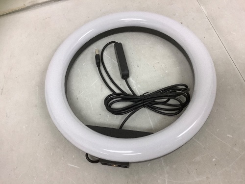 LED Ring Light, Powers Up, Appears New - Lot 265