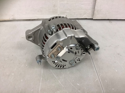 Alternator, Unknown Specs, E-Commerce Return - Lot 281