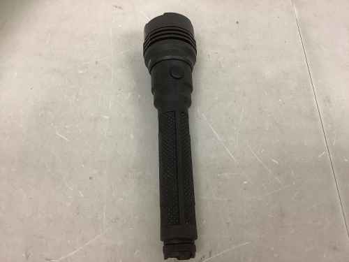 Streamlight Flashlight, Powers Up, E-Commerce Return - Lot 313