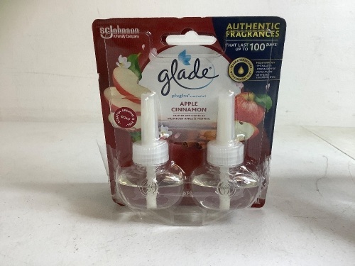 Lot of (2) Glade Scented Oil Plug-ins, New - Lot 336