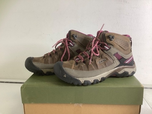 Women's Keen Shoes, 8.5, E-Commerce Return - Lot 447