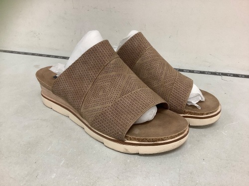 Natural Reflections Womens Shoes, Size 11, E-Comm Return - Lot 546