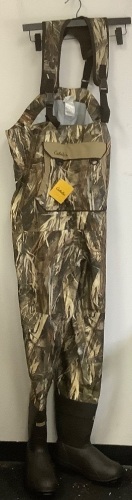 Men's Chest Waders, 10R, Appears New - Lot 568