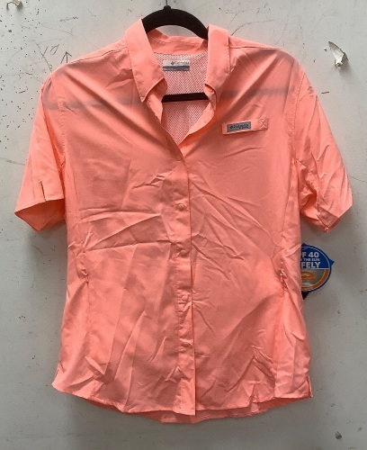 Columbia Womens Short Sleeve Shirt, L, New - Lot 592