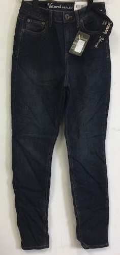Women's Natural Reflections Jeans, 8A, E-Commerce Return - Lot 638