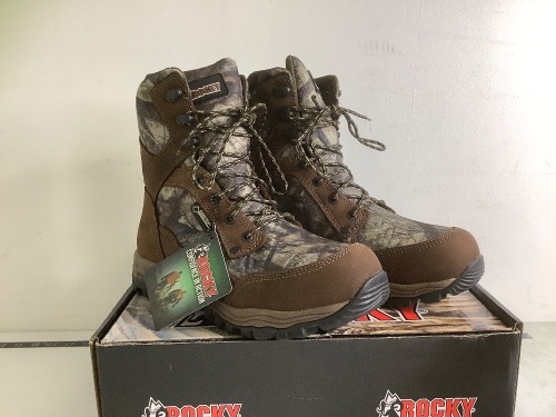 Men's Hunting Boots, 9.5W, Security Tag Attached, Appears New - Lot 688