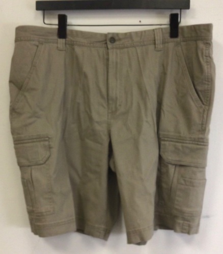 Men's Redhead Shorts, 42, Appears New - Lot 701