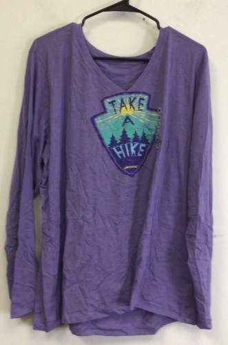 Women's Shirt, XXL, Appears New - Lot 715