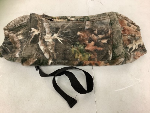 Red Head Camo Fleece Hand Muff, E-Comm Return - Lot 726