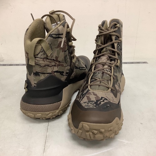 Under Armour Boots, Size M-11 W-12.5, Appears New - Lot 797