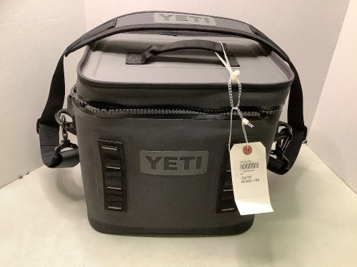 Yeti Cooler, Zipper Damaged, Ecommerce Return - Lot 113