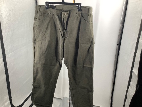 Dickies Men's Pants, 40x30, Appears New - Lot 311
