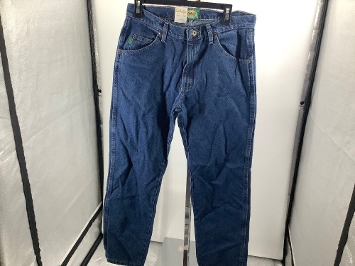 Traditional Fit Men's Jeans, 32x30, Appears New - Lot 321