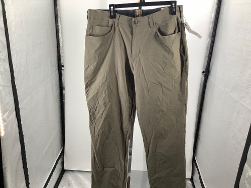 Red Head Men's Pants, 36x30, Appears New - Lot 393