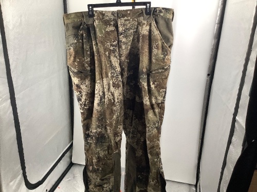 Red Head Men's Pants, 2XL, Appears New - Lot 394