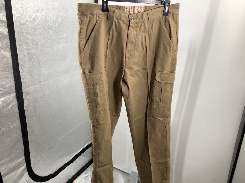 Red Head Men's Pants, 36x30, Appears New - Lot 407