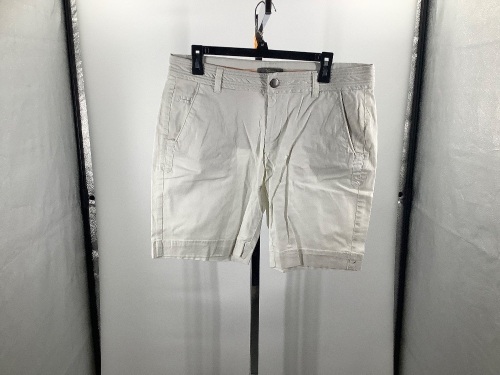 Natural Reflections Women's Shorts, 10, Appears New - Lot 412