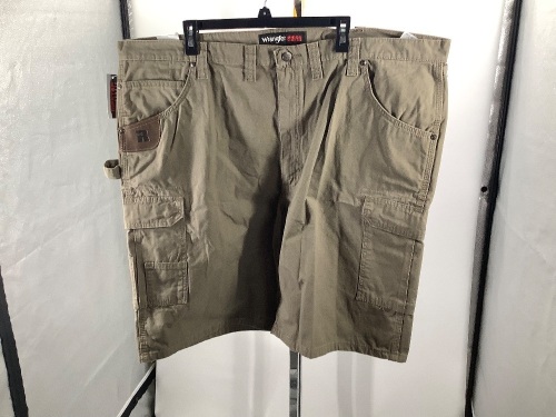 Wrangler Riggs Workwear, 46, Appears New - Lot 436