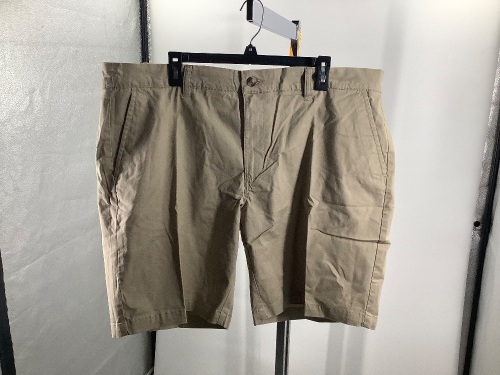 Red Head Men's Shorts, 42, Appears New - Lot 442