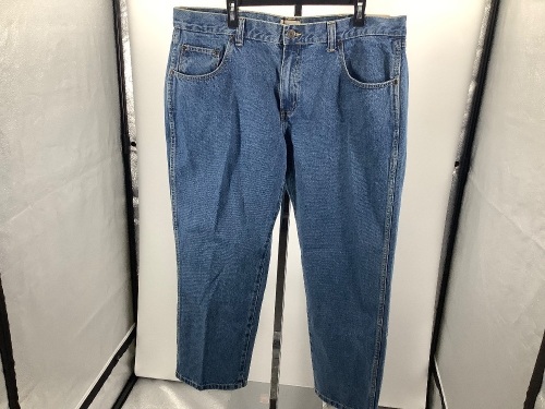 Red Head Men's Classic Jeans, 42x30, Appears New - Lot 450