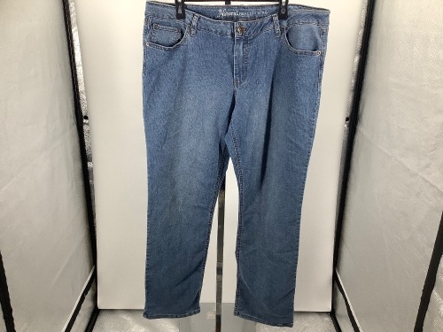 Natural Reflections Women's Jeans, 28, Appears New - Lot 460