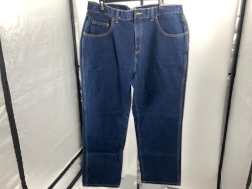 Red Head Men's Jean's 38x30, Appears New - Lot 487