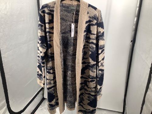 Natural Reflections Camo Cardigan, XXL, Appears New - Lot 508