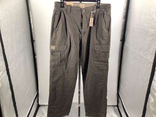 Red Head Men's Pants, 34x32, Appears New - Lot 518