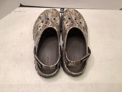 Crocs, Men's 12, Appears New - Lot 526