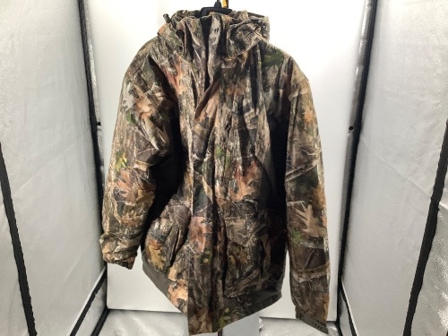 Red Head Men's Jacket, Large, Appears New - Lot 558