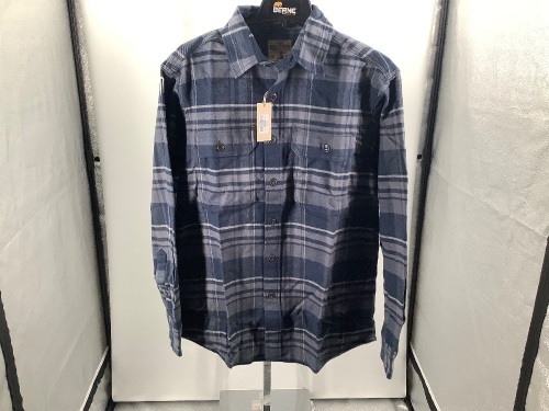 Red Head Brawny Flannel, Medium, Appears New - Lot 592