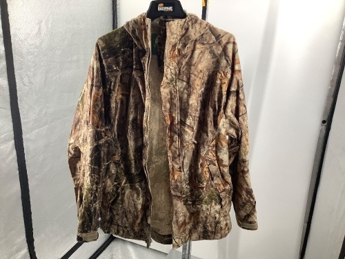 Dry Plus Men's Camo Jacket, Medium, Appears New - Lot 601