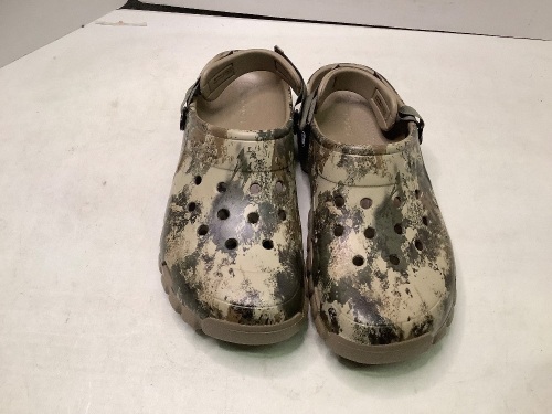 Crocs, Men's 11, Appears New - Lot 632