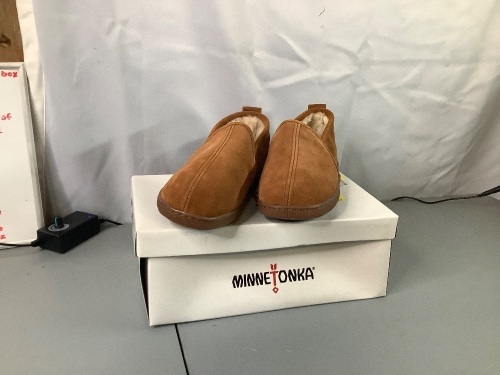 Minnetonka Men's Romeo Moc, 10, Appears New - Lot 721
