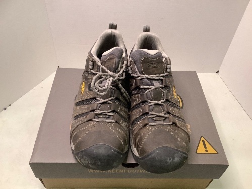 Keen Men's Hiking Boots, 10.5, Ecommerce Return, Dirty - Lot 776