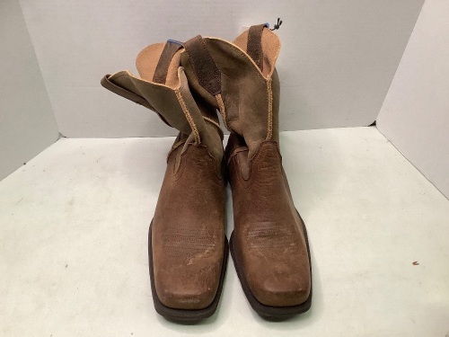 Ariat Men's Boots, 8D, Ecommerce Return - Lot 808
