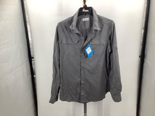 Columbia Men's Shirt, Medium, Appears New - Lot 896
